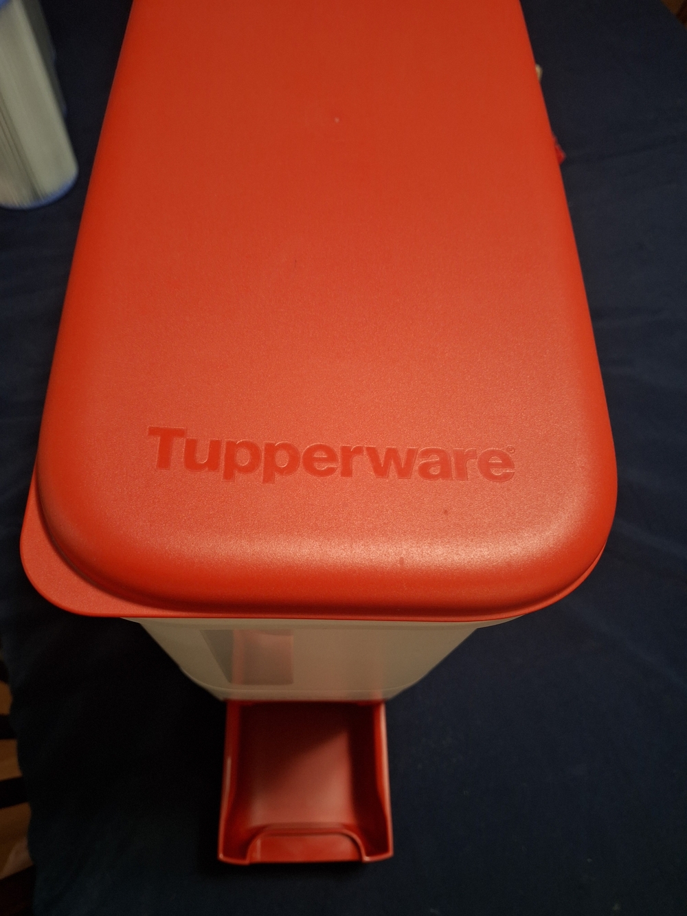 Tupperware RiceSmart Dispenser - Picture 2 of 3